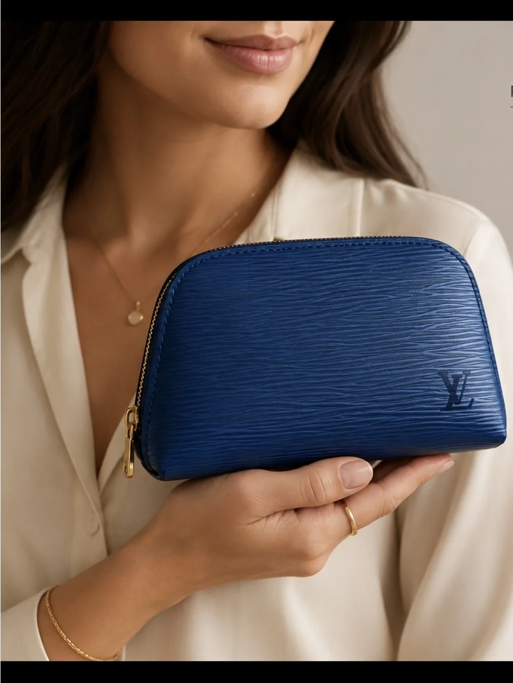 Louis Vuitton compact louis